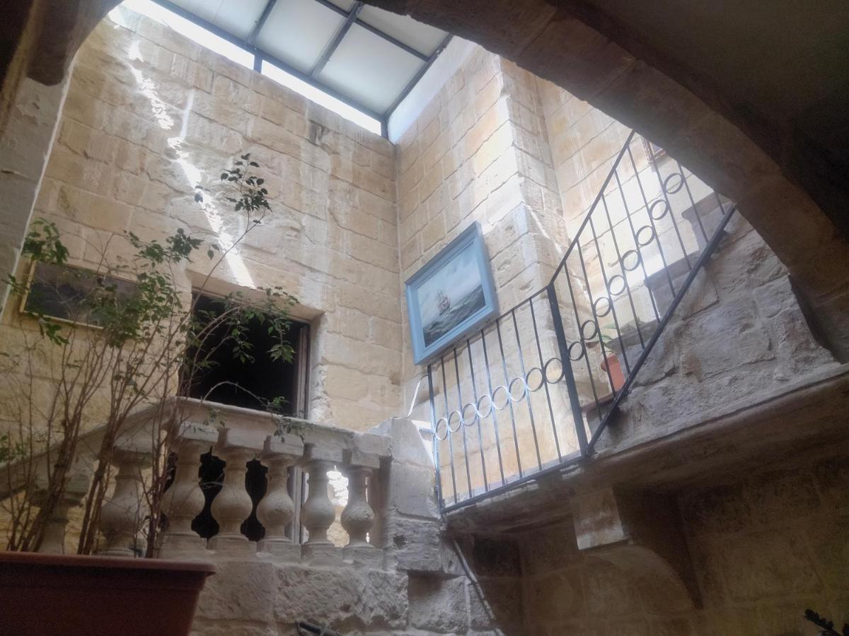 Charming 17Th Cent House Of Character In The Famous 3 Cities, Right Next To Valletta Cospicua Buitenkant foto