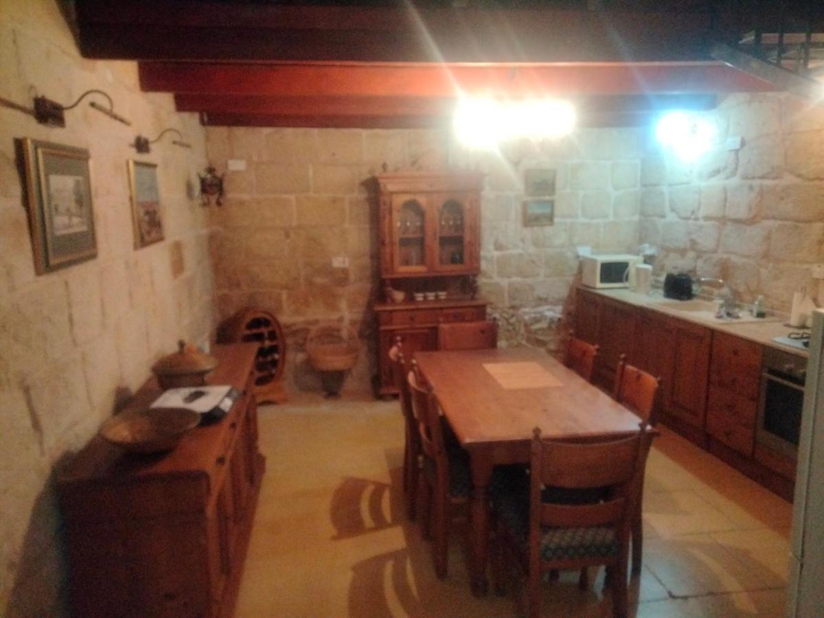 Charming 17Th Cent House Of Character In The Famous 3 Cities, Right Next To Valletta Cospicua Buitenkant foto