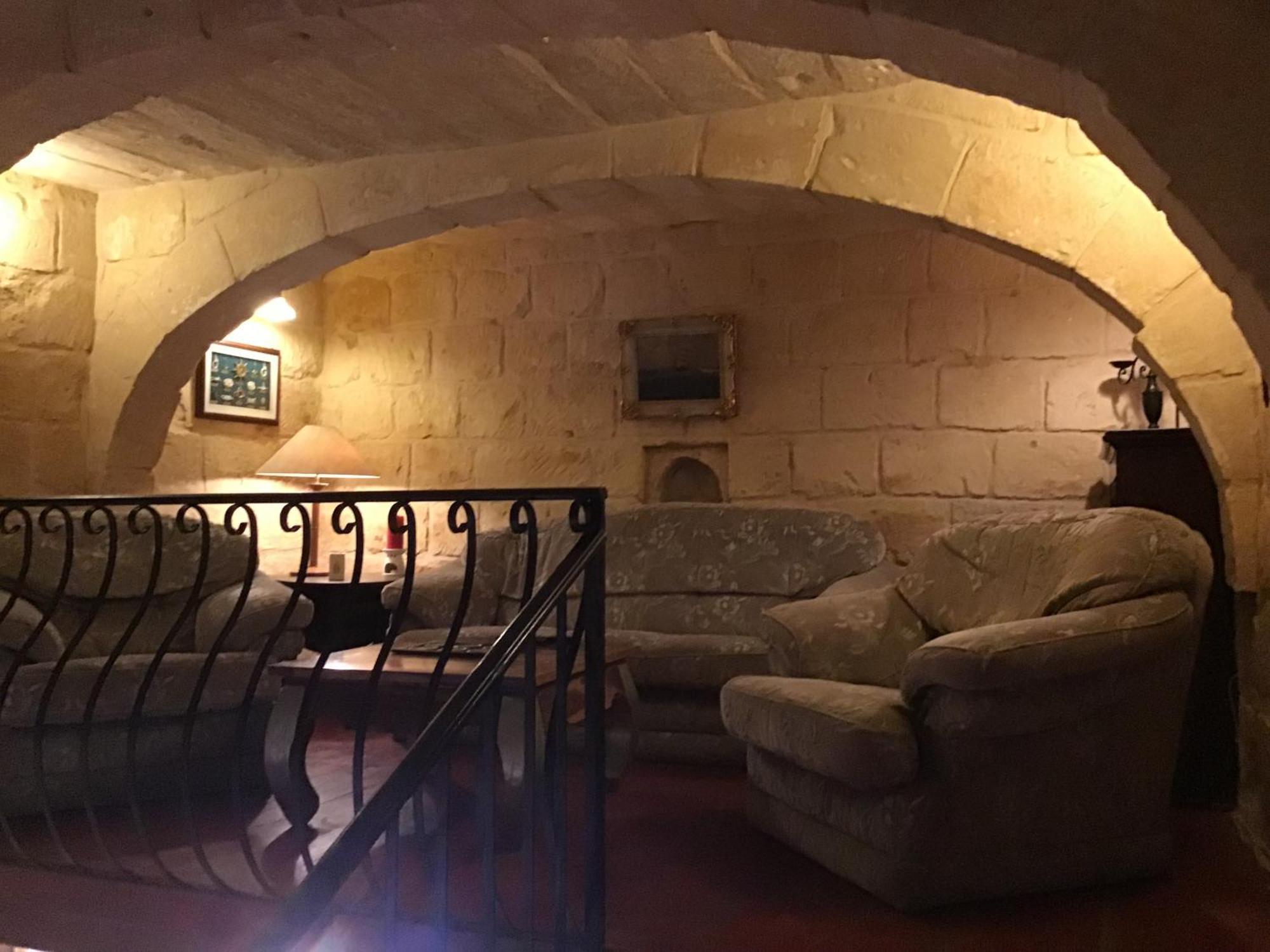 Charming 17Th Cent House Of Character In The Famous 3 Cities, Right Next To Valletta Cospicua Buitenkant foto